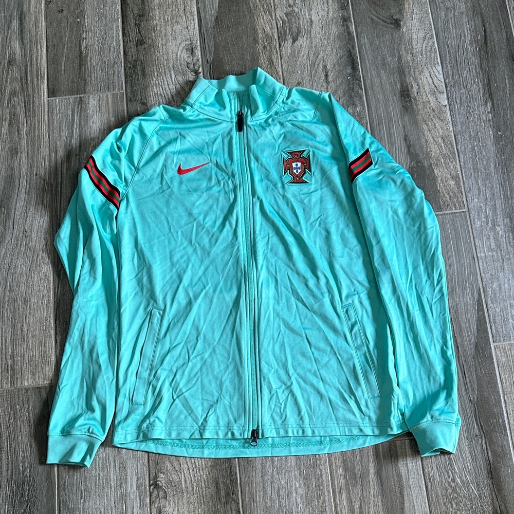 New Nike Dri Fit light jacket Portuguese Nat’l Football Soccer Team Men Medium